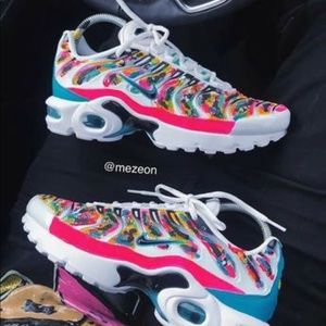 Meet your Posher, Zay